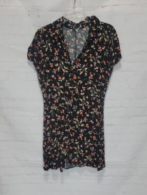 Black Floral Short-Sleeve V-Neck Tunic Dress